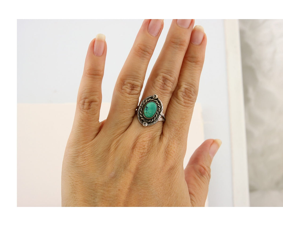 Navajo Ring 925 Sterling Natural Mined Arizona Turquoise C.80's Size 7.5