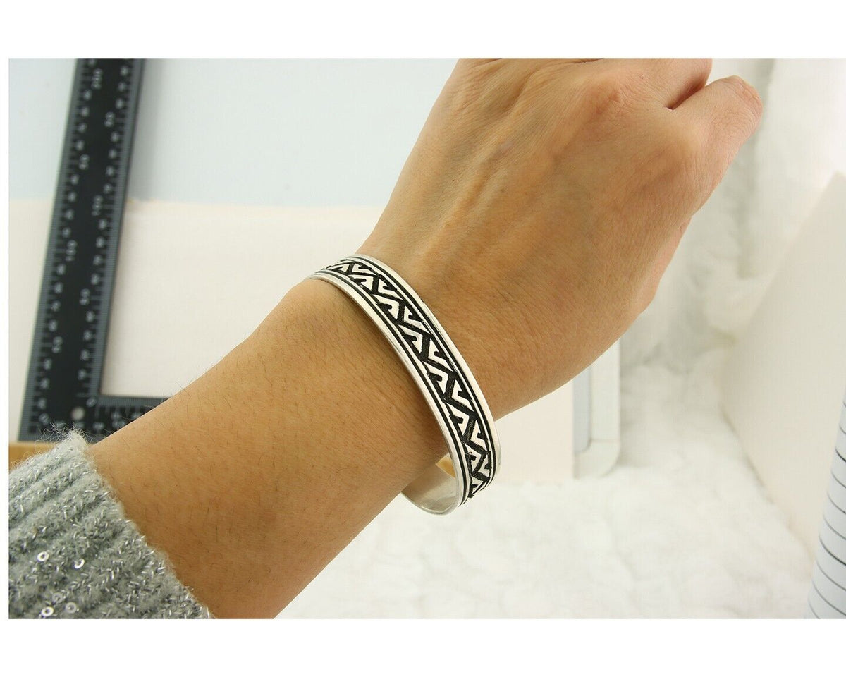 Navajo Bracelet 925 Silver Artist Signed Thomas Singer Cuff Made in the 1980's