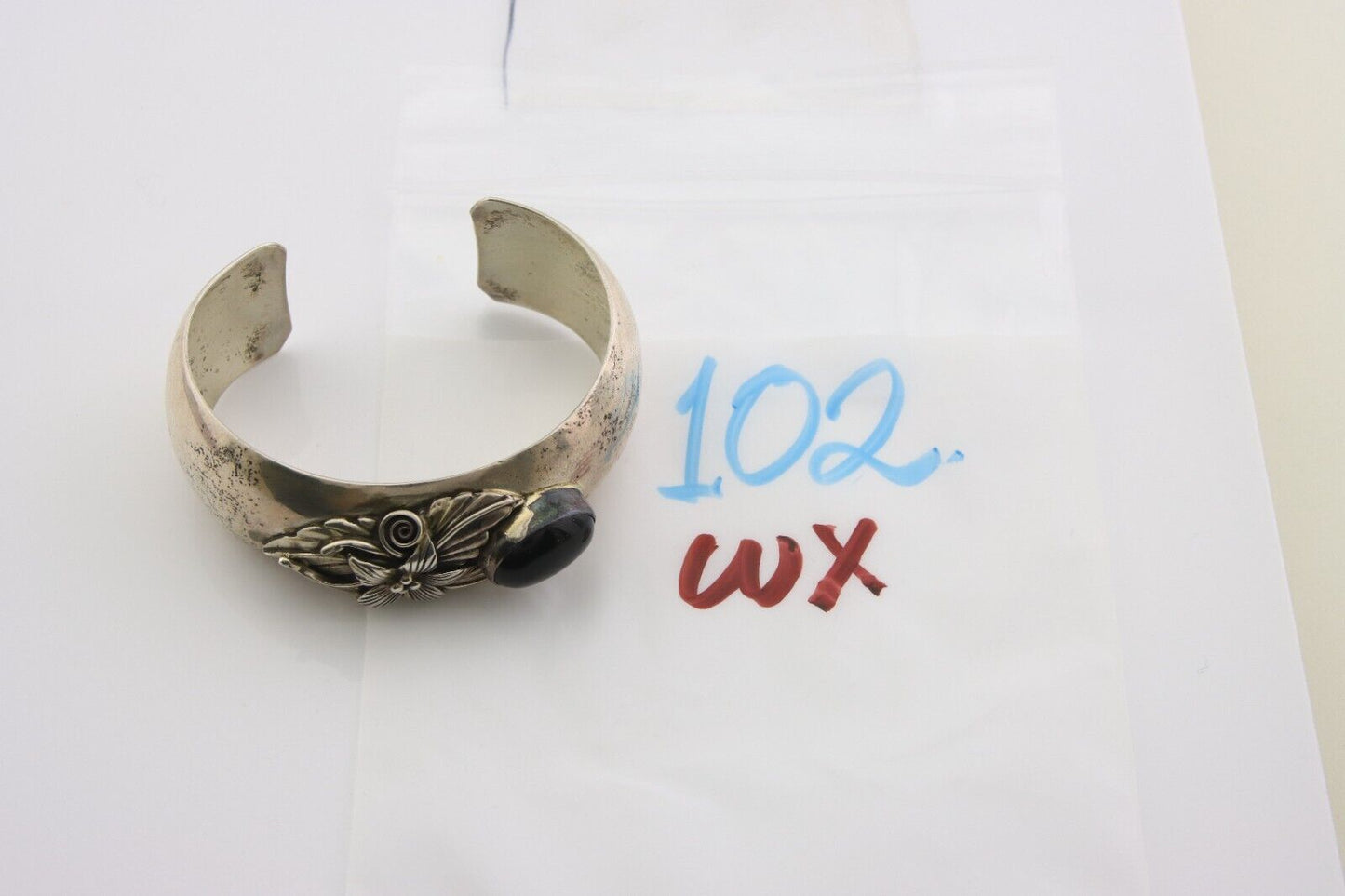 Navajo Bracelet 925 Silver Onyx Artist Signed Carol Felley & Lorenzo Secatero