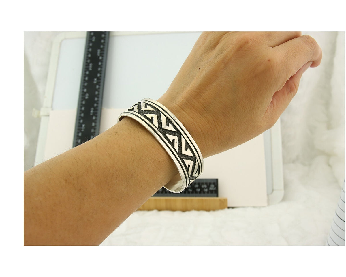 Navajo Bracelet 925 Silver Artist Signed Thomas Singer Cuff C.80's