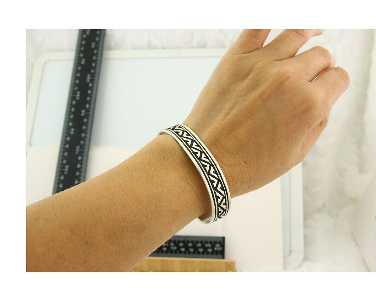 Mens's Navajo Bracelet 925 Silver Artist Signed Thomas Singer Cuff Made 1980's