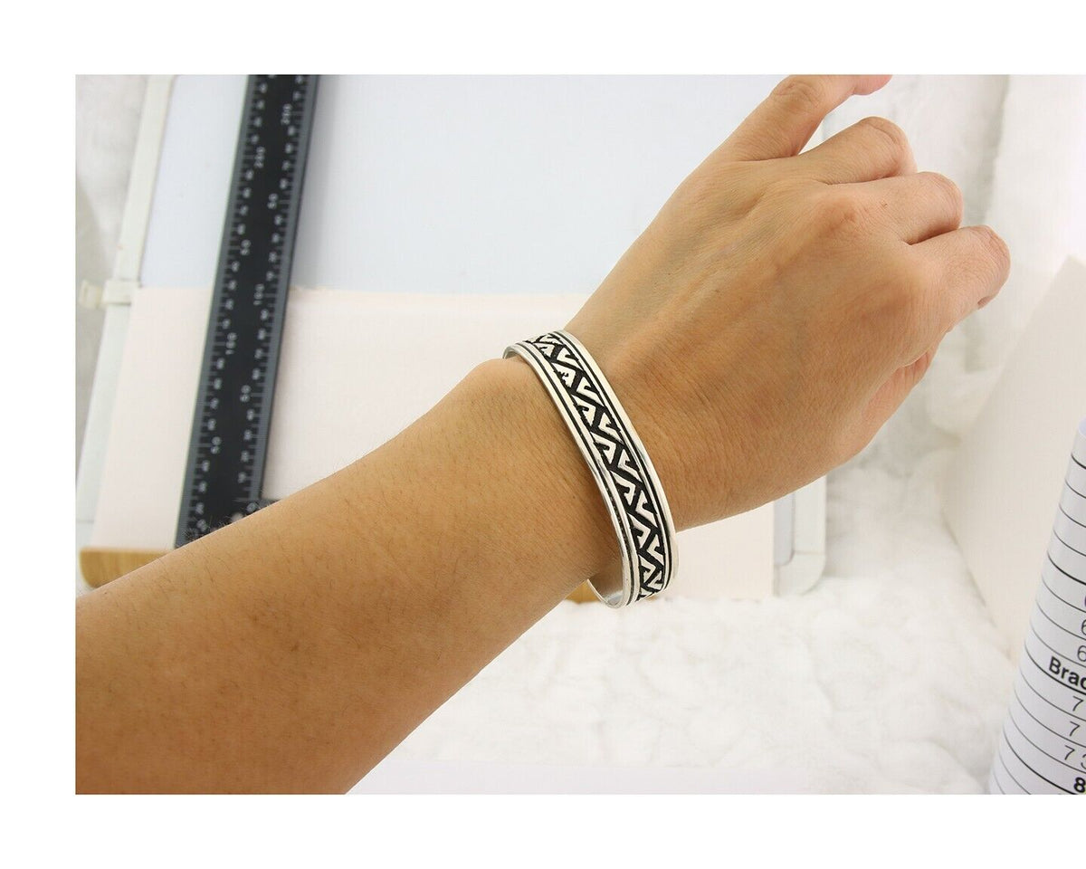Navajo Bracelet 925 Silver Artist Signed Thomas Singer Cuff Made in the 1980's