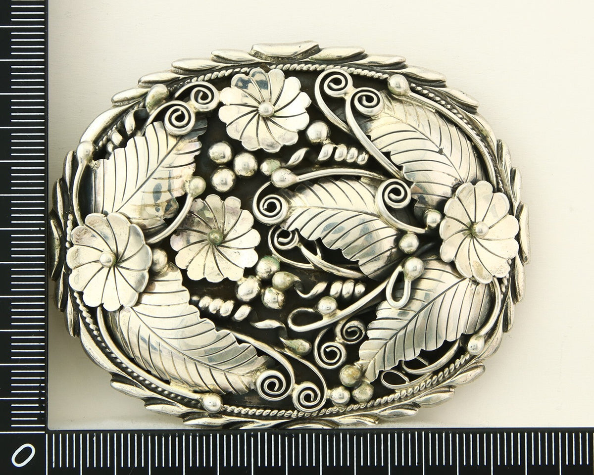 Navajo Belt Buckle 925 Sterling Silver Artist Signed DL 2.25 x 2.8 in C.80's