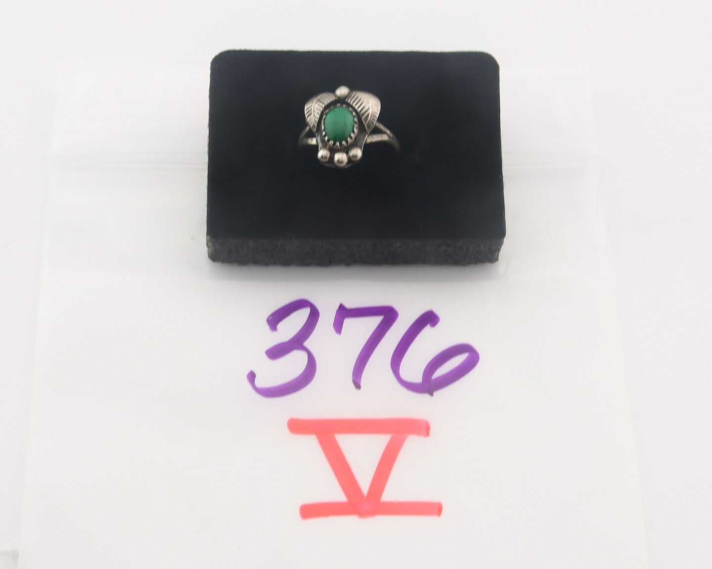 Vintage Navajo Ring 925 Sterling Authentic Traditional Malachite Size 5.75