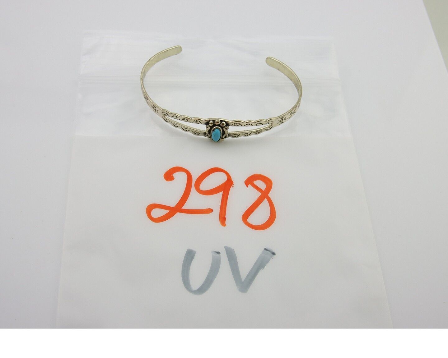 Navajo Cuff Bracelet 925 Silver Turquoise Cuff Native American Artist C.80's