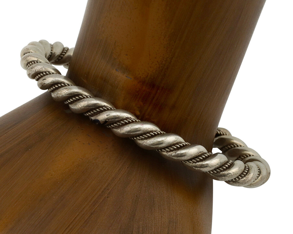 Navajo Handmade Bracelet .925 SOLID Silver Native American Artist Circa 1980's