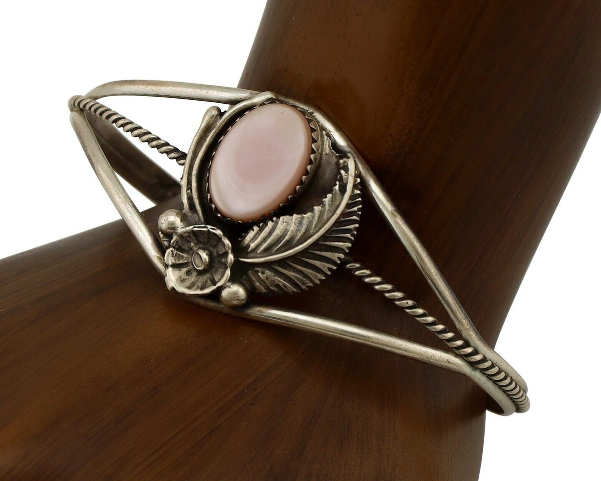Women's Navajo Bracelet 925 Silver Natural Pink Mussel Native American C.80's