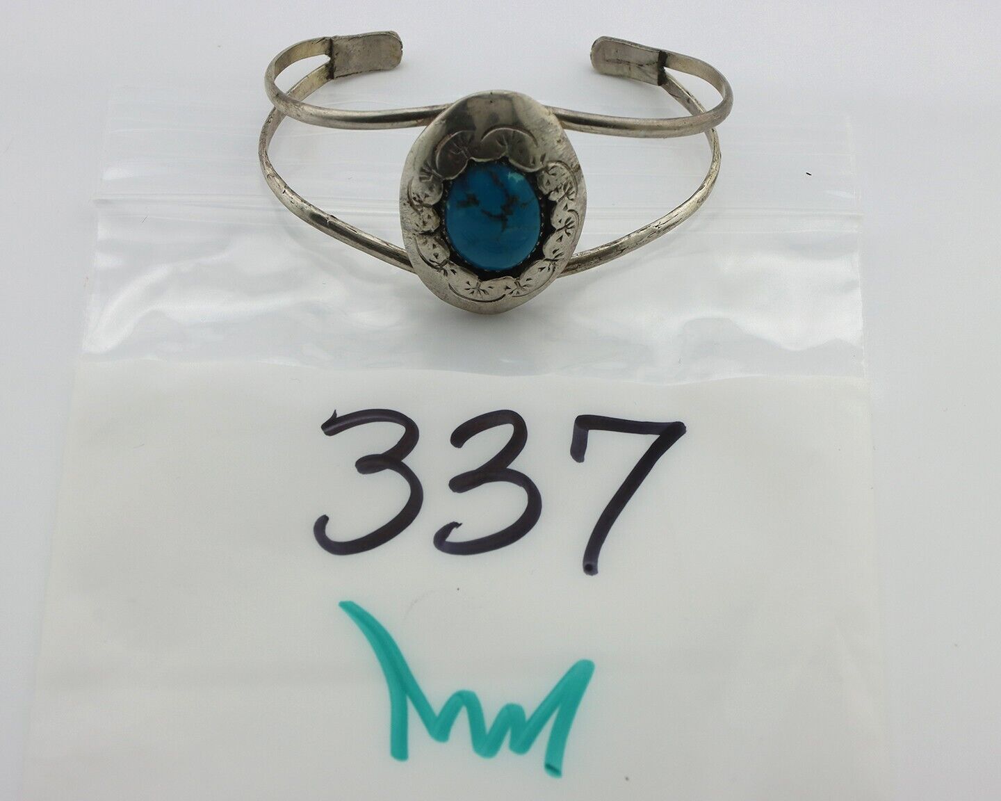 Navajo Cuff Bracelet 925 Silver Natural Turquoise Native American Artist C.80's