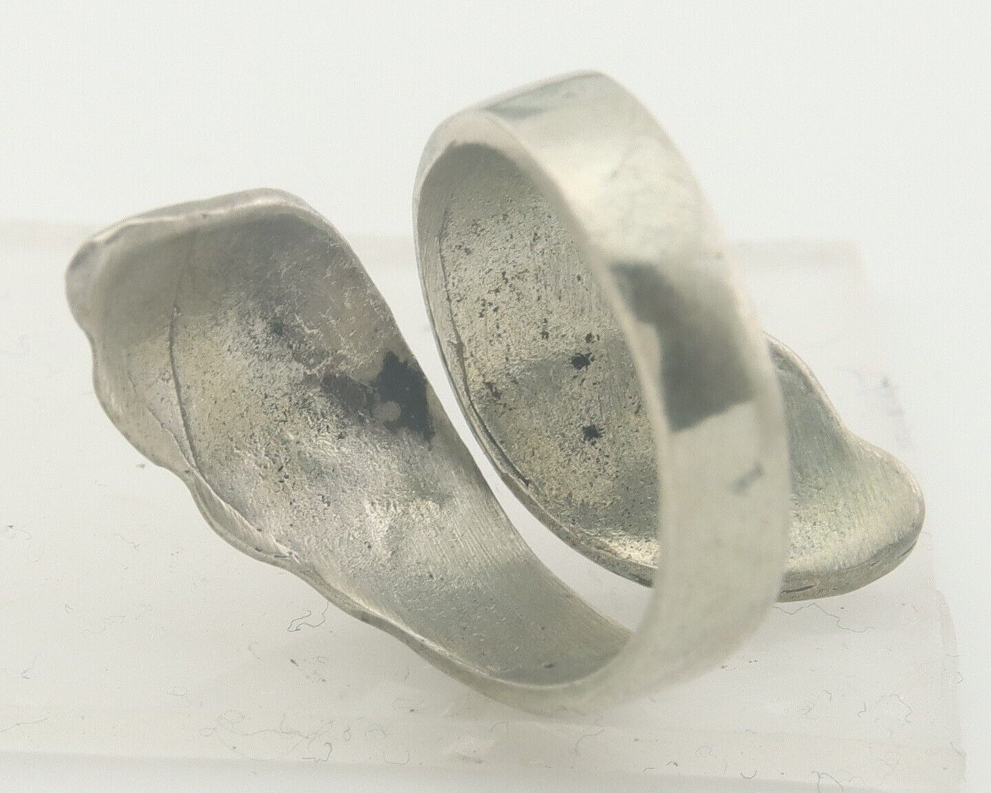 Navajo Ring 925 Silver Inlaid Natural Coral Native Artist C.80's Size 6.0