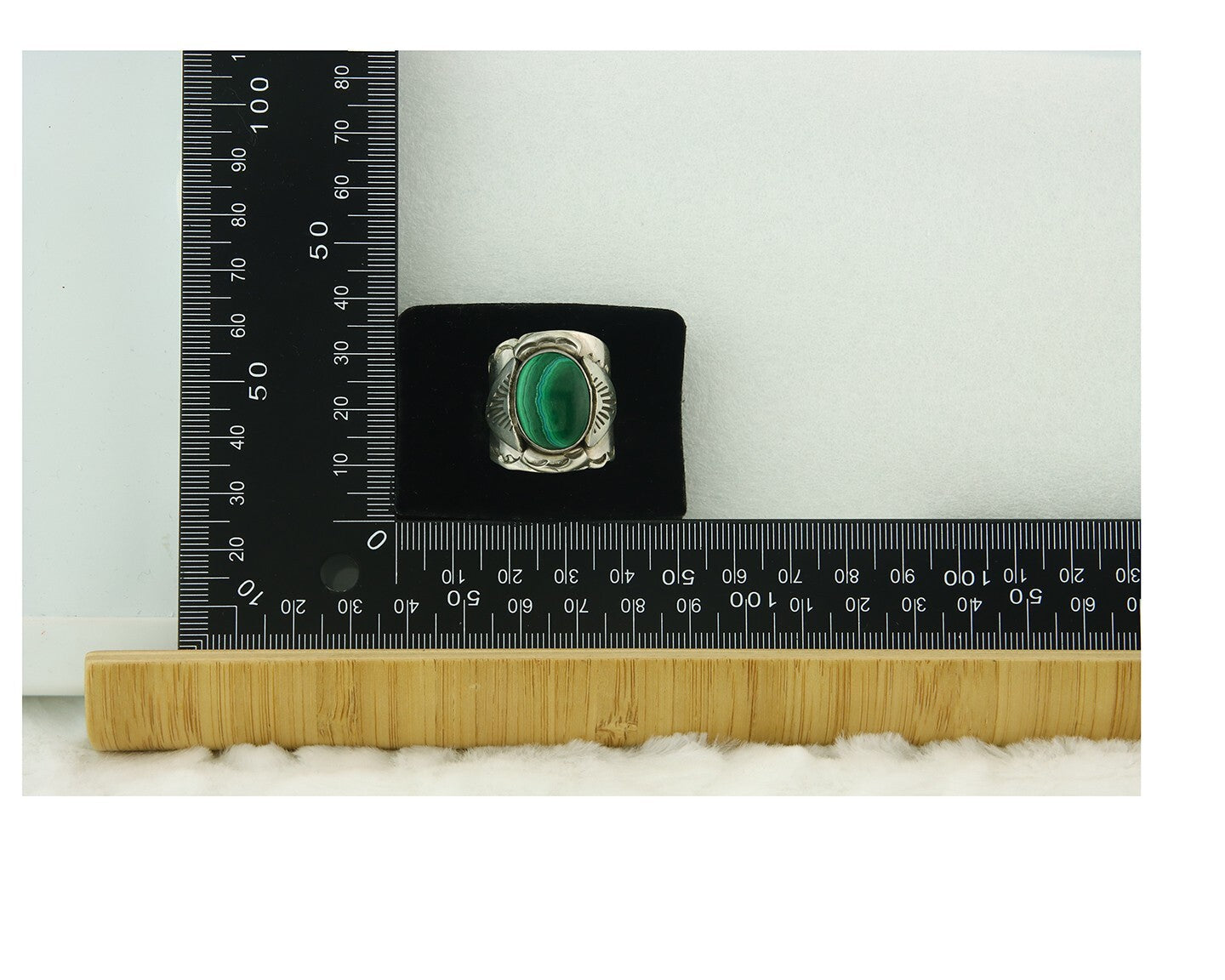 Vintage Navajo Ring 925 Sterling Silver Malachite Signed Juan Guerro Size 10.5