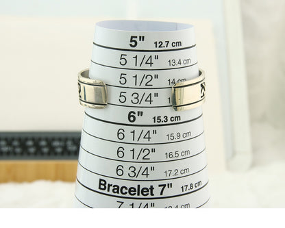 Mens's Navajo Bracelet 925 Silver Artist Signed Thomas Singer Cuff Made 1980's