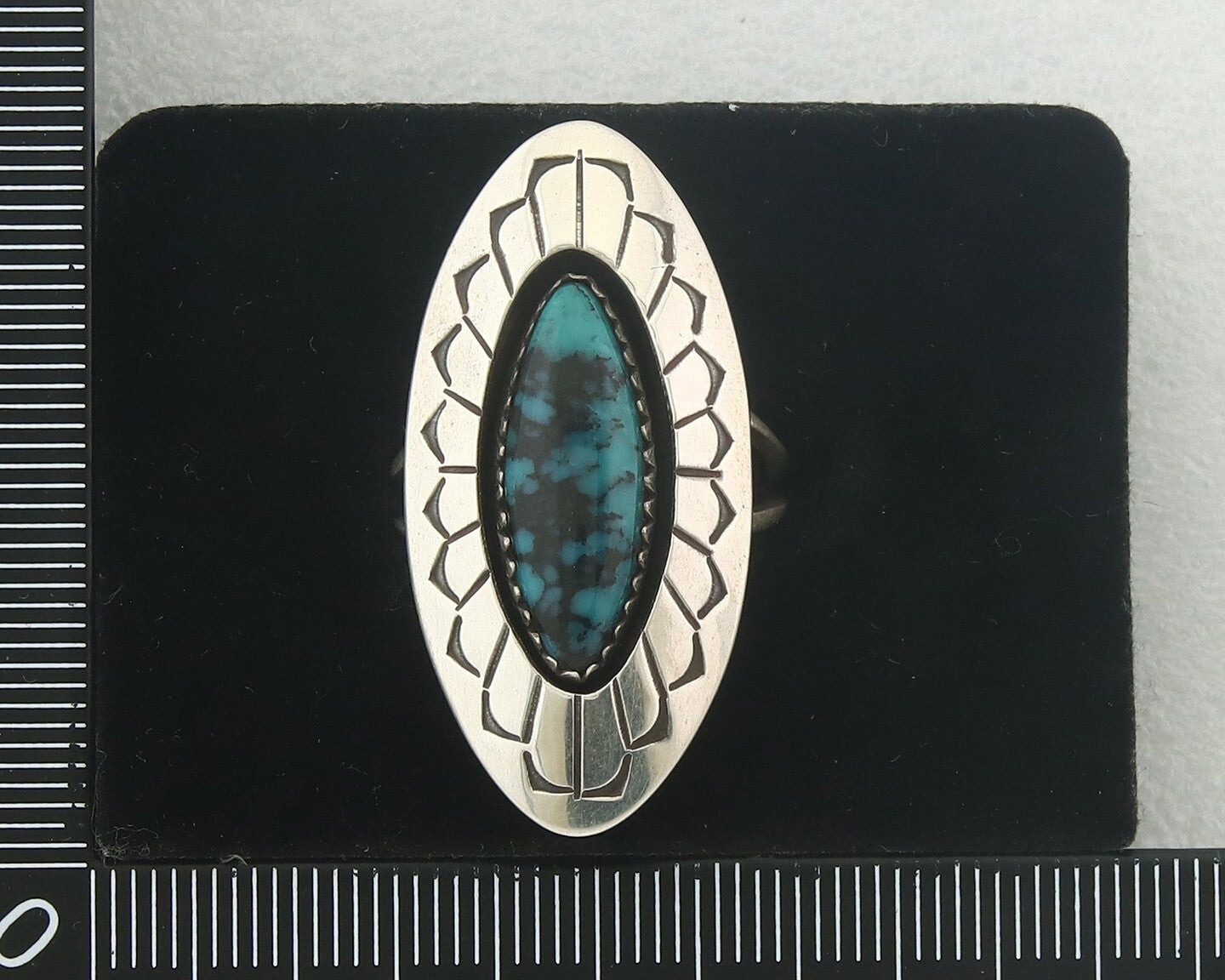 Vintage Navajo Ring 925 Sterling Authentic Traditional Turquoise Size 7.5