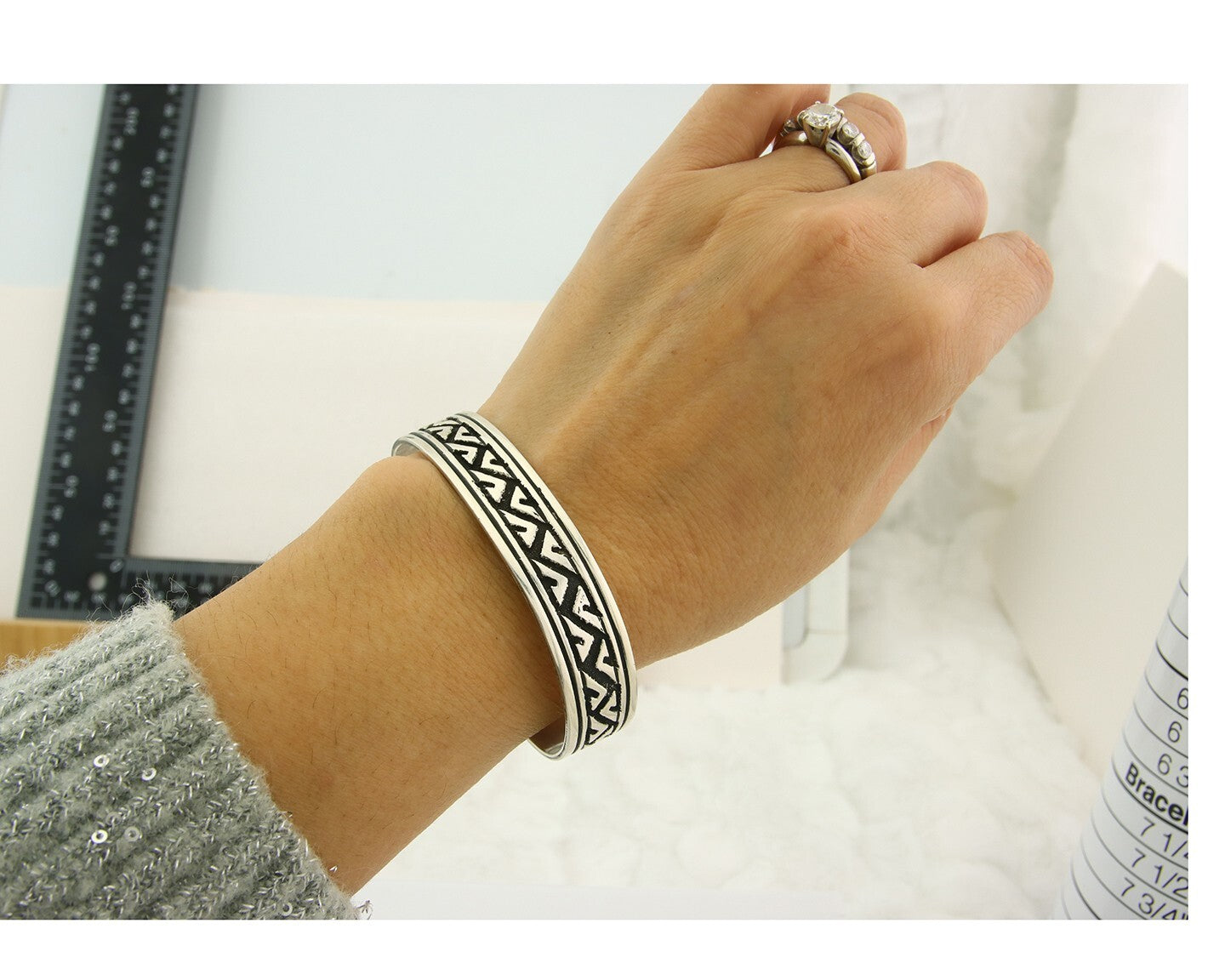 Navajo Bracelet 925 Silver Artist Signed Thomas Singer Cuff Made in the 1980's