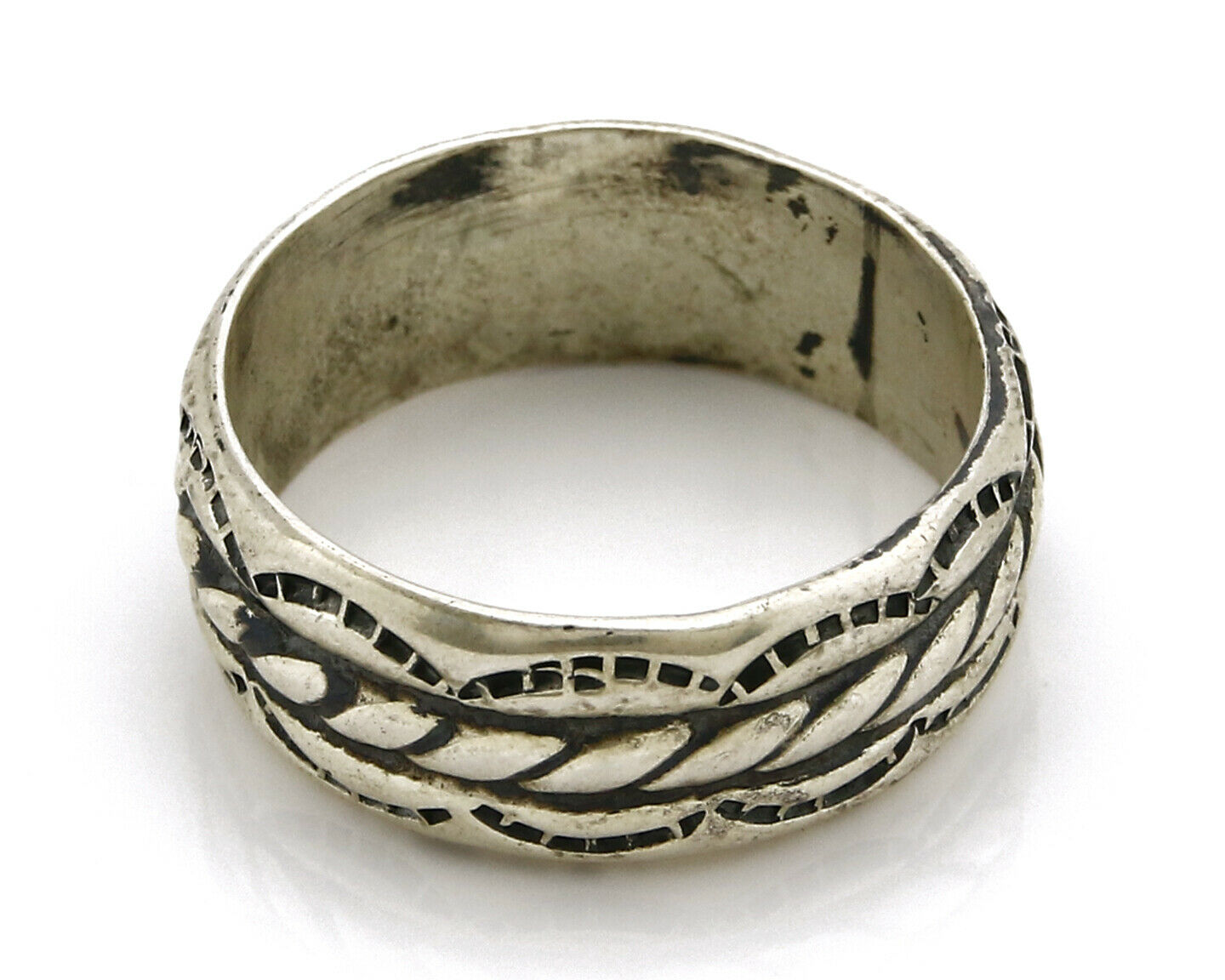 Navajo Ring .925 Silver Handmade Hand Stamped Band C.1980's Size 7-14