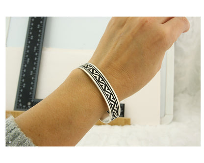 Navajo Bracelet 925 Silver Artist Signed Thomas Singer Cuff Made in the 1980's