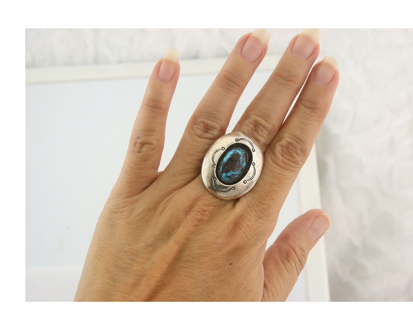 Vintage Navajo Ring 925 Sterling Authentic Traditional Turquoise Size 7.75