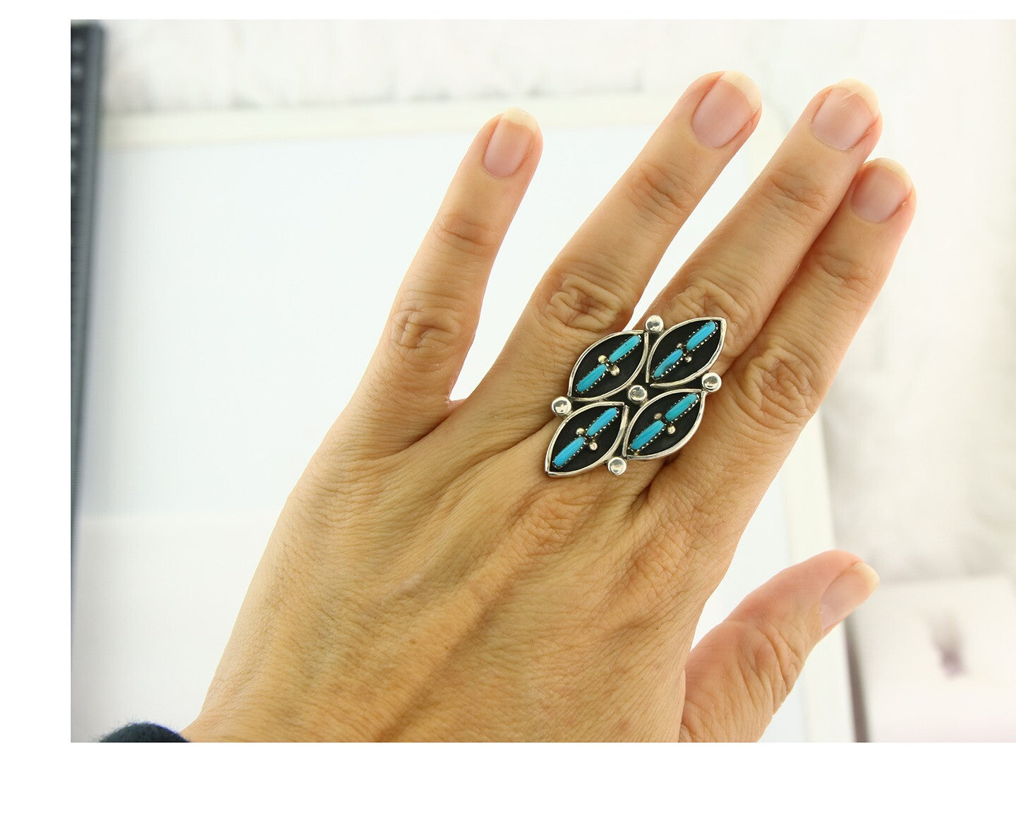 Vintage Zuni Ring 925 Sterling Authentic Natural Turquoise Native Artist Sz 8.5