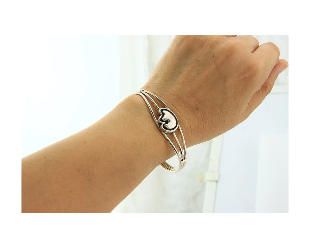 Navajo Cuff Bracelet 925 Silver Vintage Spirit Bear Signed JNP