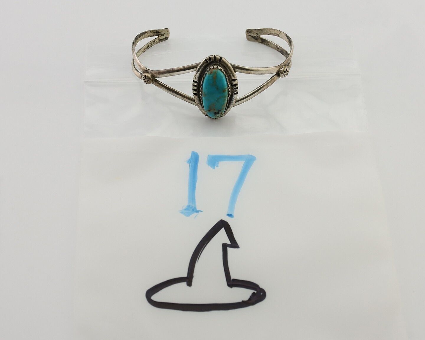 Navajo Bracelet 925 Silver Kingman Turquoise Native American Artist C.80's