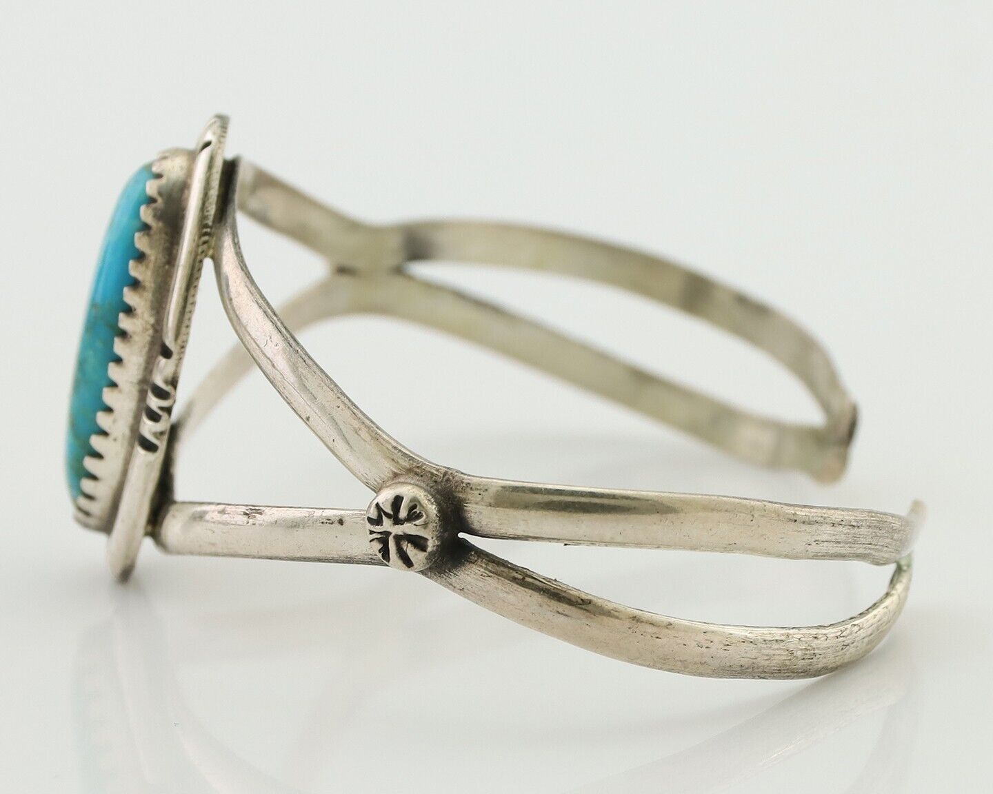 Navajo Bracelet 925 Silver Kingman Turquoise Native American Artist C.80's