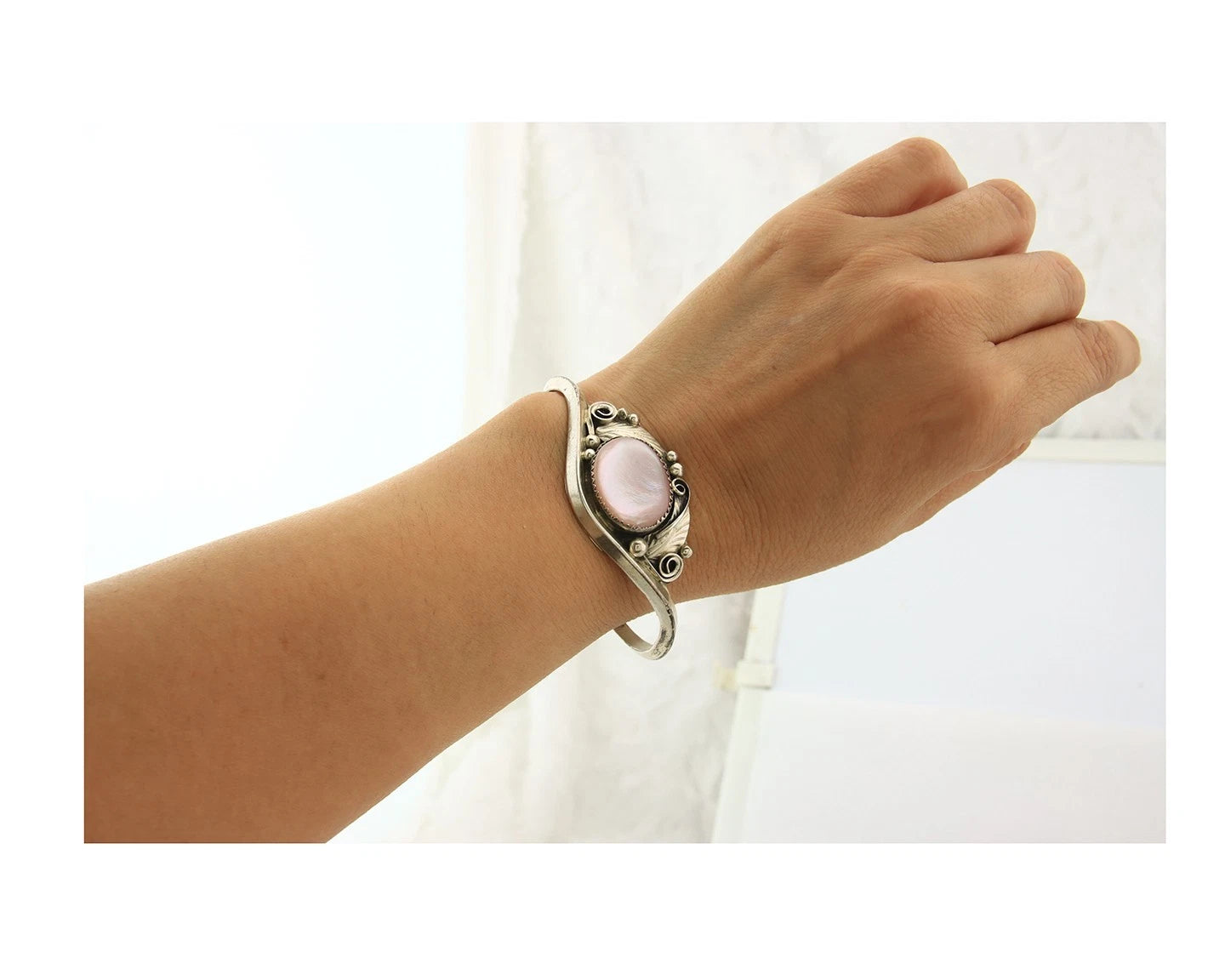 Navajo Cuff Bracelet Sterling Silver Authentic Pink Muscle Signed Justin Morris