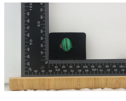 Vintage Navajo Ring 925 Sterling Authentic Traditional Malachite Size 5.0