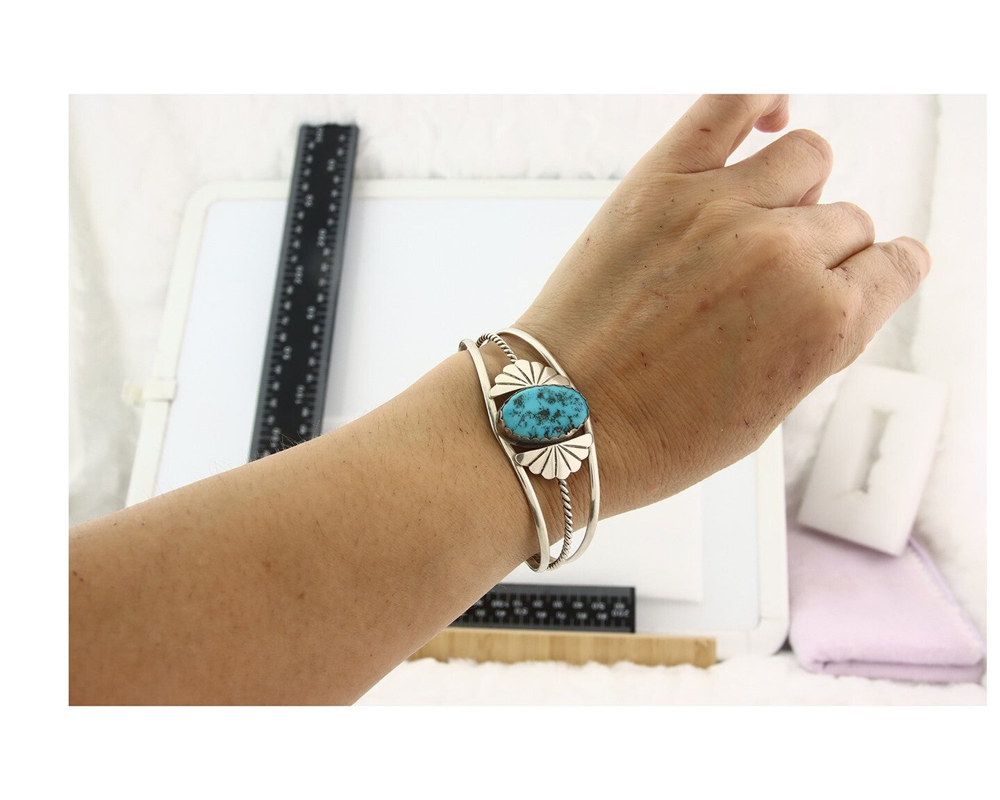 Vintage Navajo Bracelet 925 Silver Turquoise Handmade Signed L T Chee