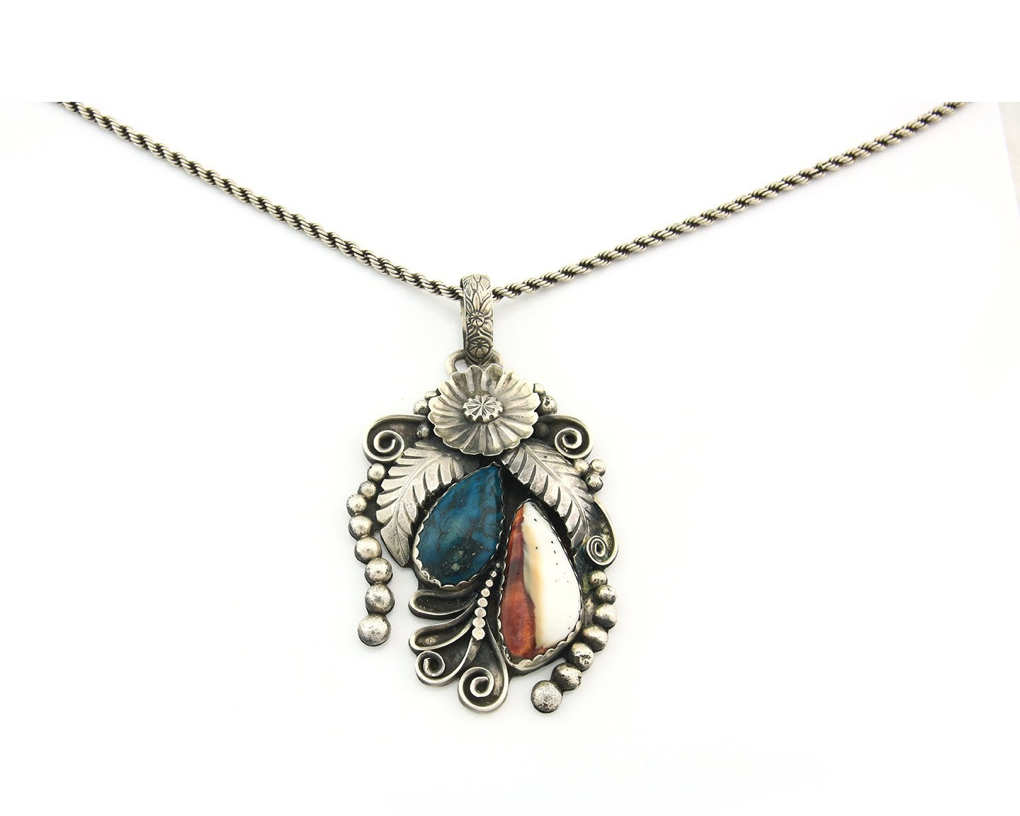 Navajo Necklace Sterling Silver Turquosie & Oyster Authentic Signed Gomez