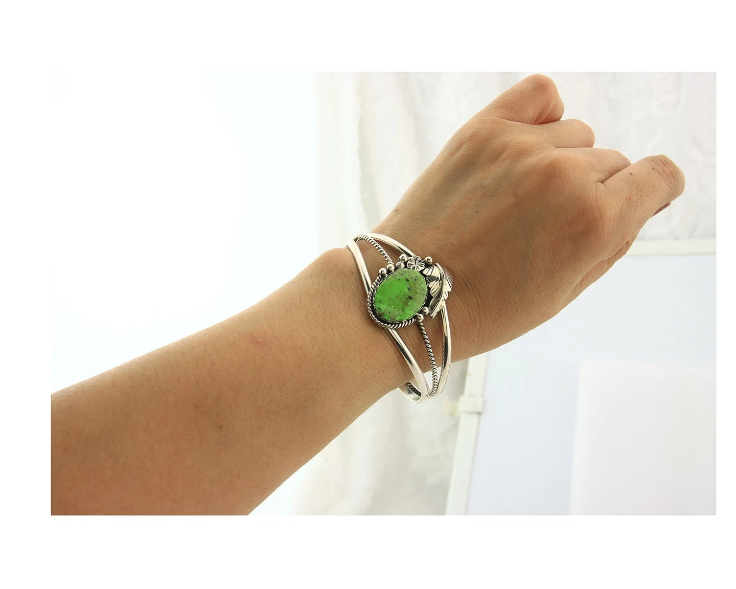 Navajo Cuff Bracelet Sterling Silver Green Turquoise Vintage