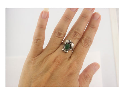 Vintage Navajo Ring 925 Sterling Authentic Traditional Malachite Size 6.0