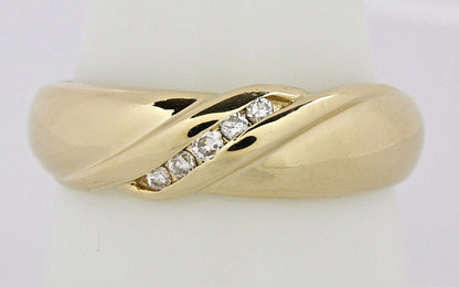 Men's 1/10 tcw Diamond Band in 14k Solid Yellow Gold