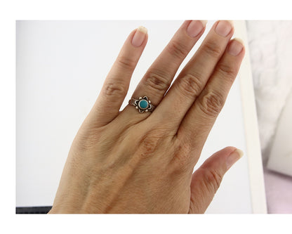 Vintage Navajo Ring 925 Sterling Silver Traditional Authentic Turquoise