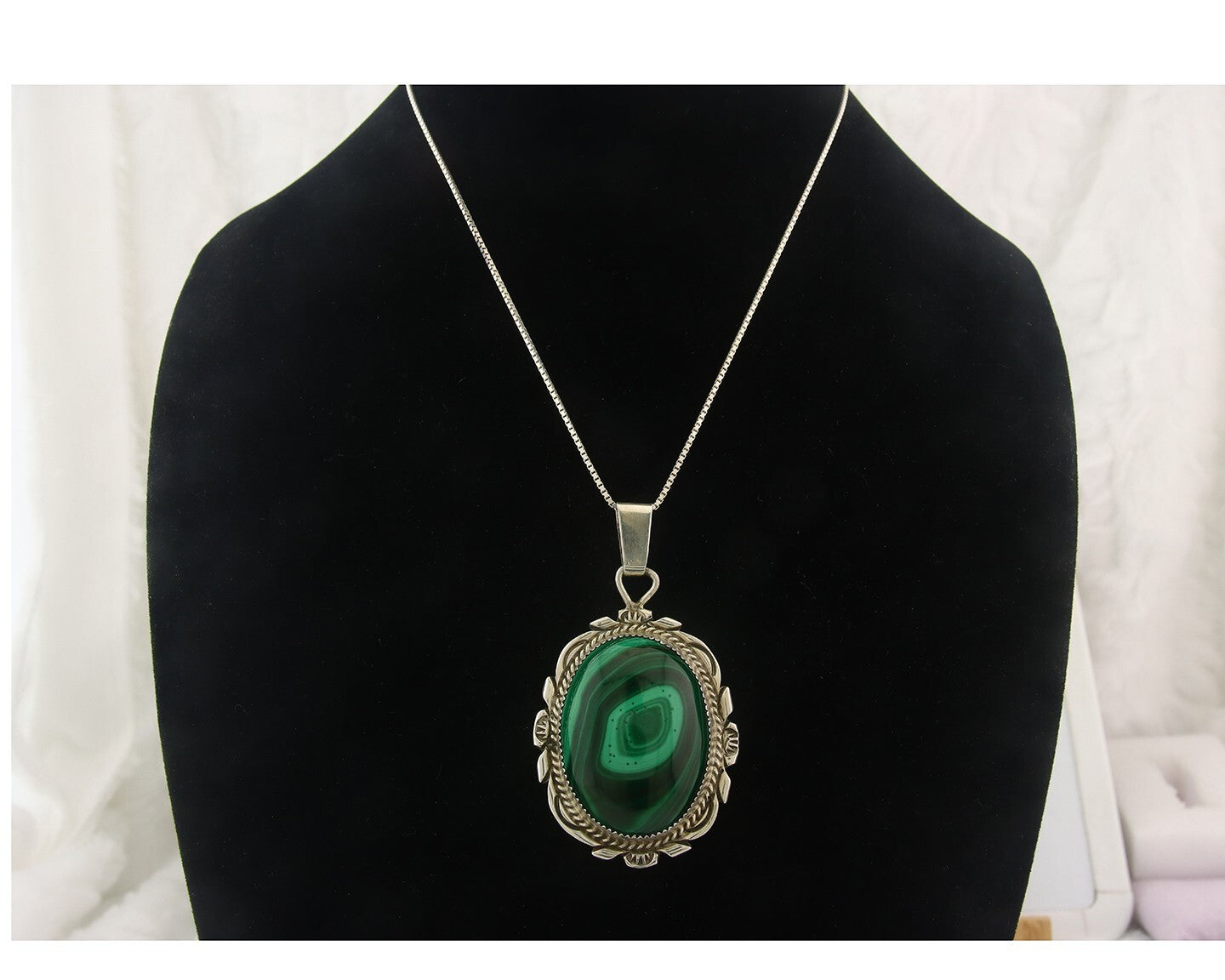 Navajo Sterling Silver Necklace Malachite Authentic Vintage Signed TALHAT