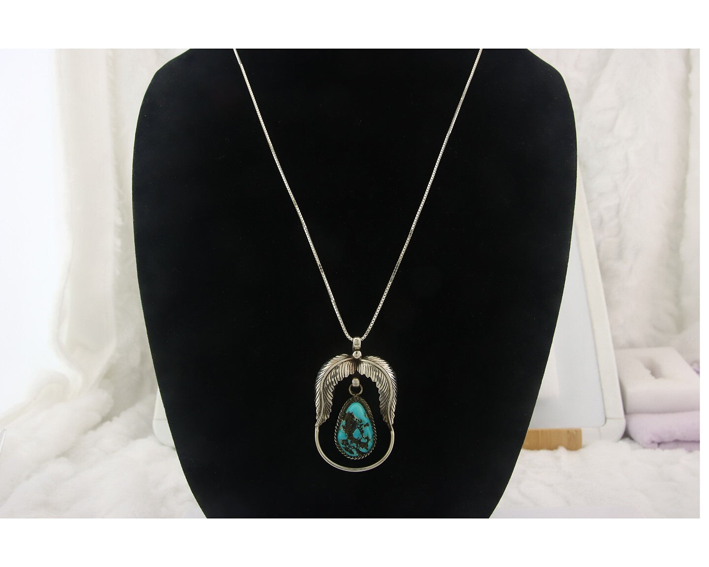 Navajo Sterling silver Necklace Turquosie Authentic Vintage Artist Signed