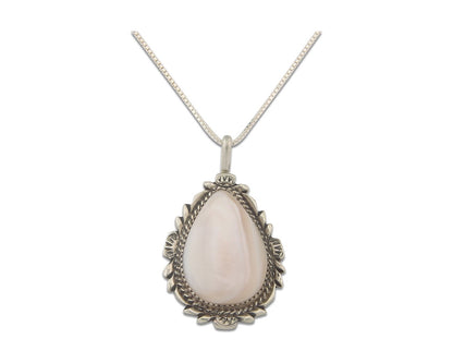 Navajo Sterling Silver Necklace Pink Muscle Authentic Vintage Sign Billie Eagle