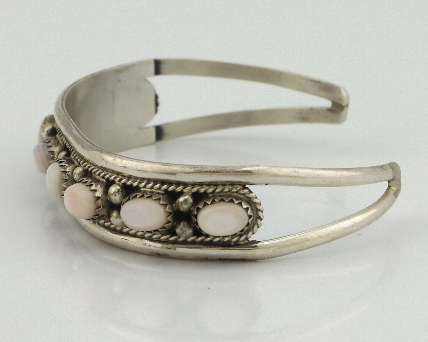 Women's Navajo Bracelet 925 Silver Natural Pink Mussel Native American Signed BB