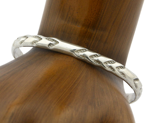 Navajo Bracelet .925 Silver Hand Stamped Arrow Head Artist I Montoya C80s