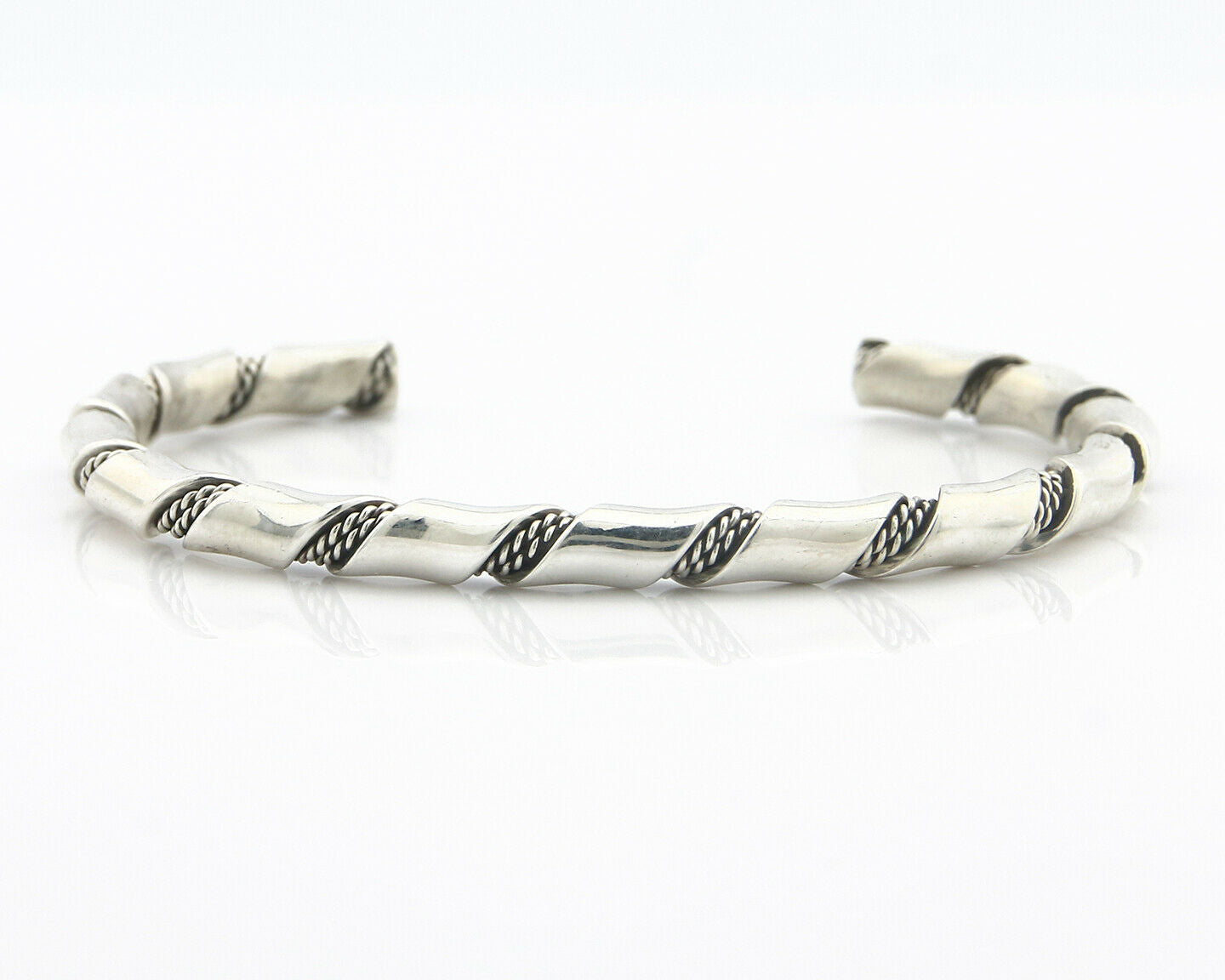 Navajo Bracelet .925 SOLID Silver Handmade Artist Tahe Circa Late 1980's