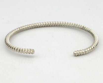 Navajo Handmade Bracelet .925 SOLID Silver Native American Artist Circa 1980's