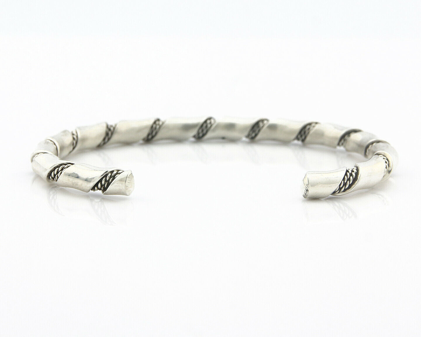 Navajo Bracelet .925 SOLID Silver Handmade Artist Tahe Circa Late 1980's