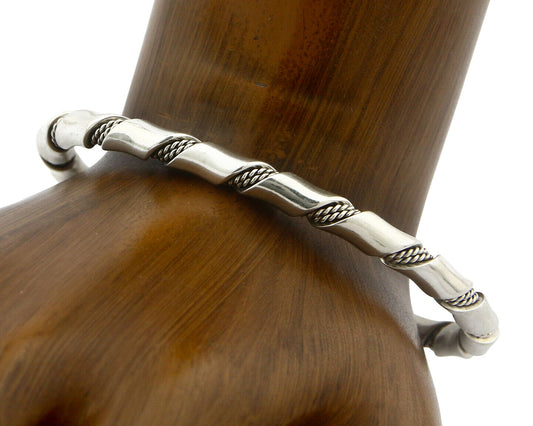 Navajo Bracelet .925 SOLID Silver Handmade Artist Tahe Circa Late 1980's