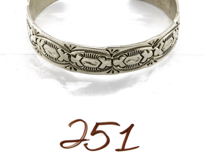 Women's Navajo Bracelet .925 Silver Handmade Cuff Native American Artist C.1980s