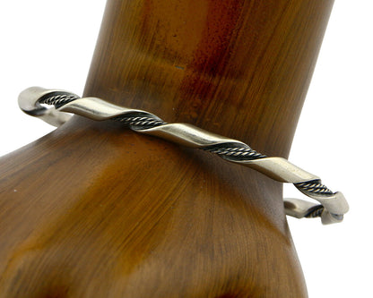 Navajo Handmade Bracelet .925 Silver Artist Signed Se C.80's