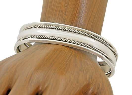 VTG Signed Navajo Indian Artist TAHE .925 Silver Cuff Bracelet