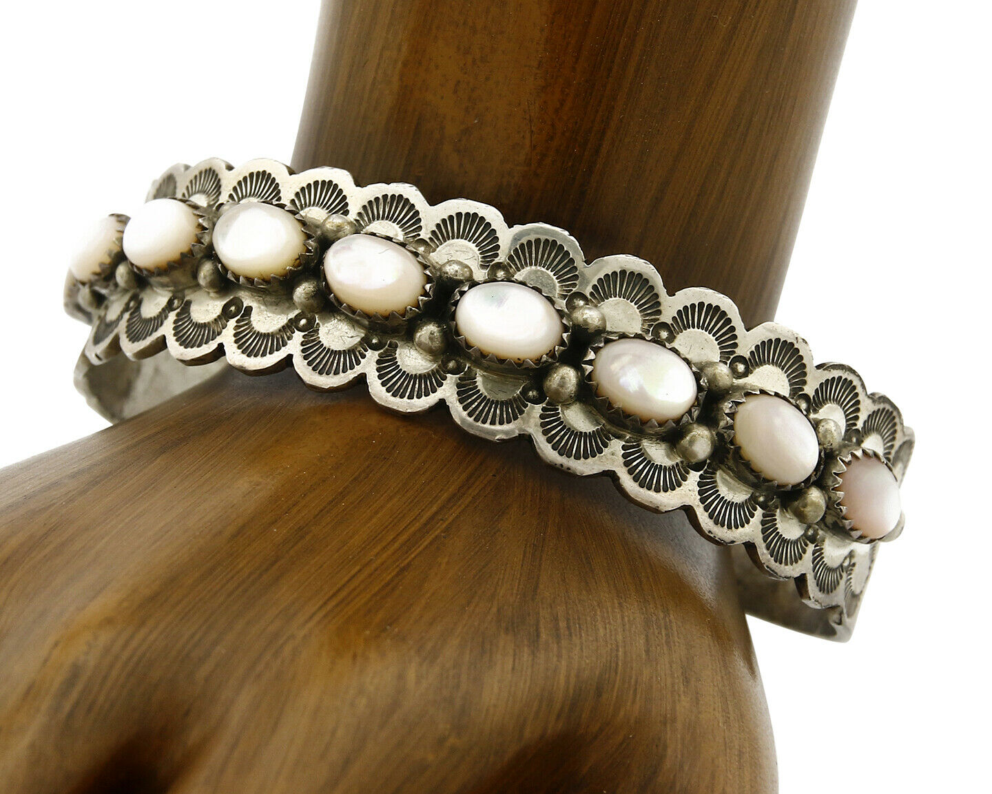 Women's Navajo Bracelet .925 Silver Natural Pink Mussel Cuff Signed Carlos C80's