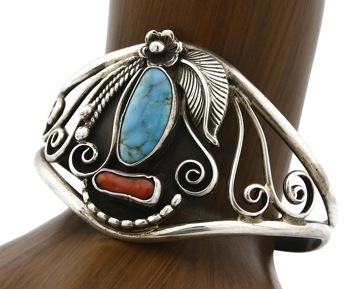 Women's Navajo Bracelet .925 Silver Color & Turquoise Signed D & J Clark C.70's