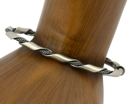 Navajo Handmade Bracelet .925 Silver Native Artist Se C.80's