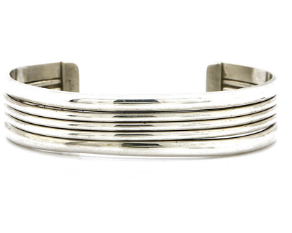 Women's Navajo Bracelet .925 Silver Hand Stamped Signed TAHE C.1980's