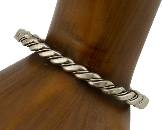 Navajo Handmade Bracelet .925 SOLID Silver Native American Artist Circa 1980's