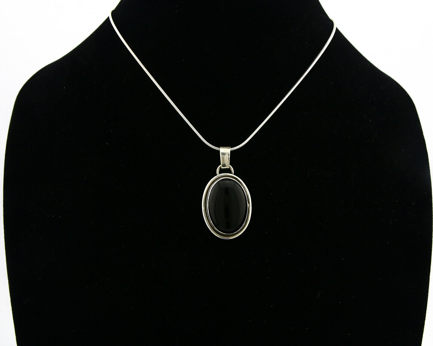 Navajo Onyx Necklace .925 Silver Artist Native American C.80's